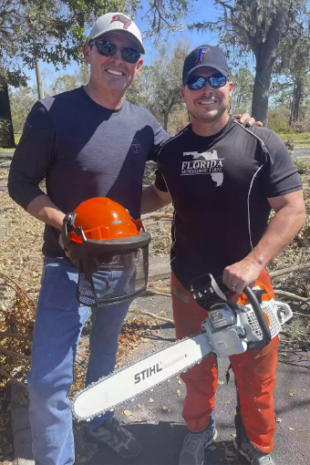 Aaron_davis_chainsaw